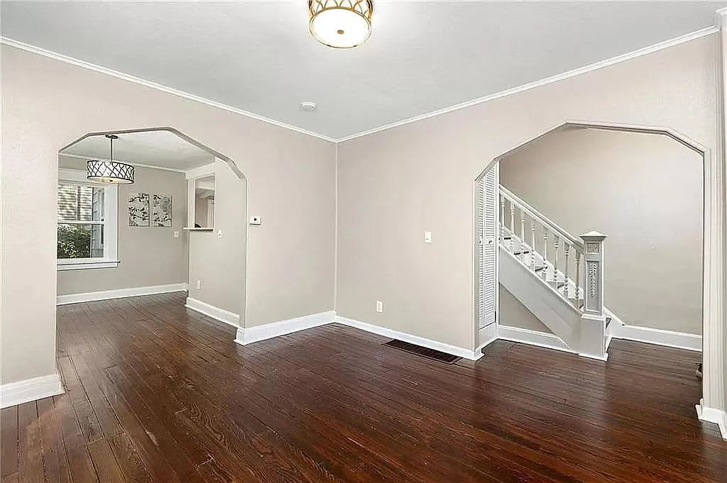 4534 Bell St — Photo 3