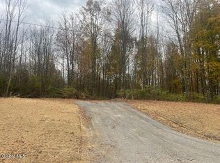 L373 E Corbin Hill Rd #B, Sprakers, NY 12166