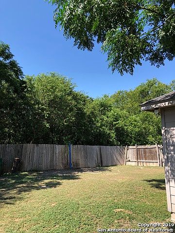 2nd image of 408 Amires Pl