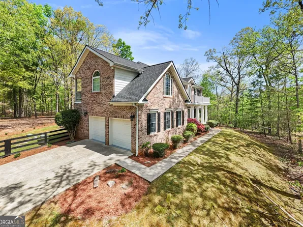 302 Cove Lake Dr, Marble Hill, GA 30148
