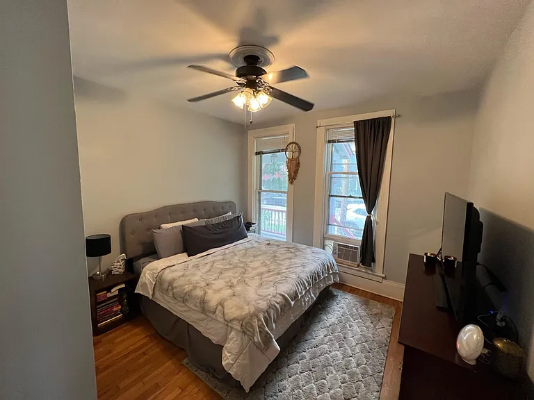 3909 Bridge Ave — Photo 9