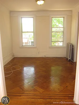 Rented by Realty 2000 Corp | media 5