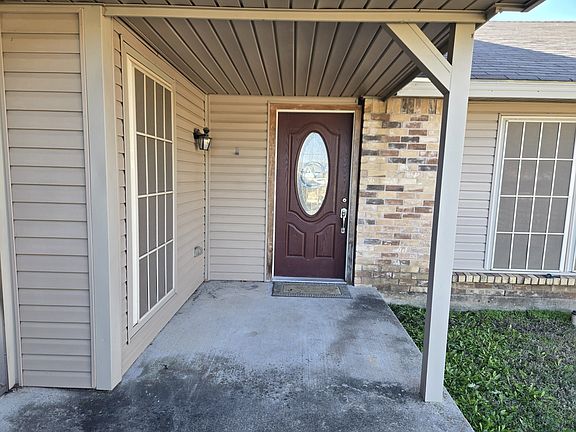 3rd image of 5216 Kemp Dr