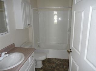 2126 Red Squirrel Ct, Warsaw, IN 46582