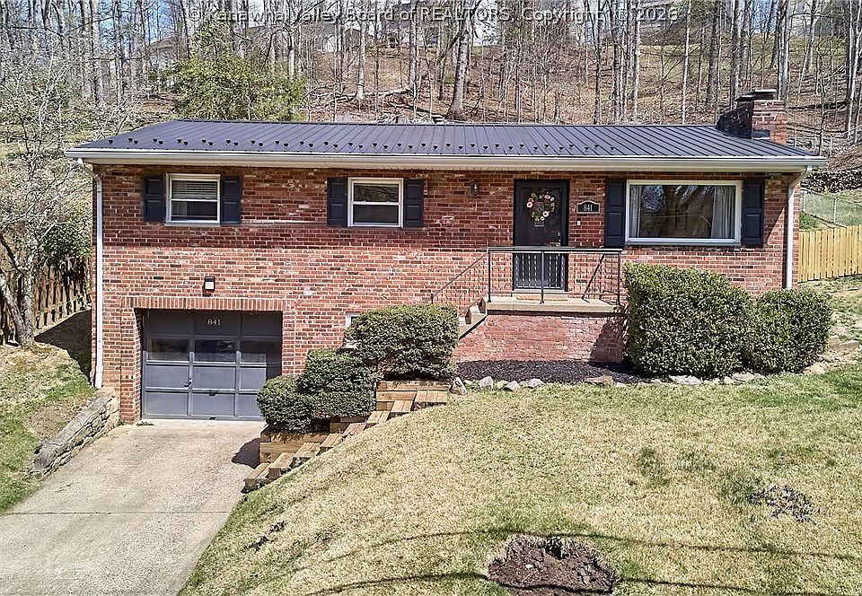 1st image of 841 Daverton Rd