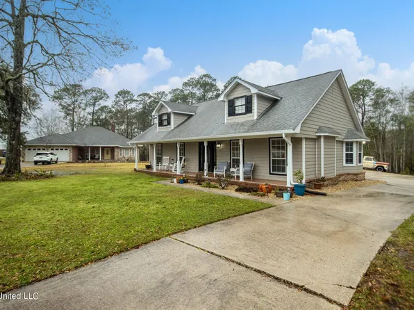 11745 River Estates Cir, Biloxi, MS 39532