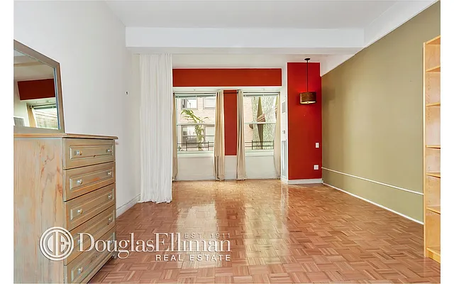 Sold by Douglas Elliman | media 4