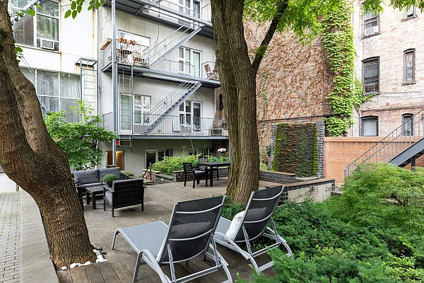 Rented by AVENUE 8 INC | media 3