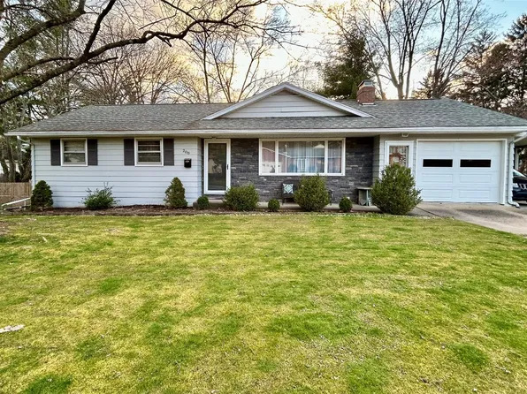 208 Airborne Ave, Vestal, NY 13850