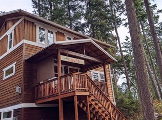 185 Geer Ln, Eastsound, WA 98245