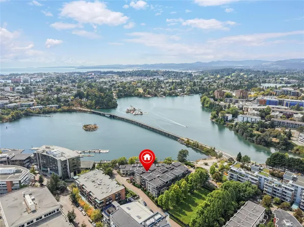 330 Waterfront Cres #306, Victoria, BC V8T 5K3