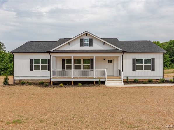 915 Levi Rd, Green Bay, VA 23942