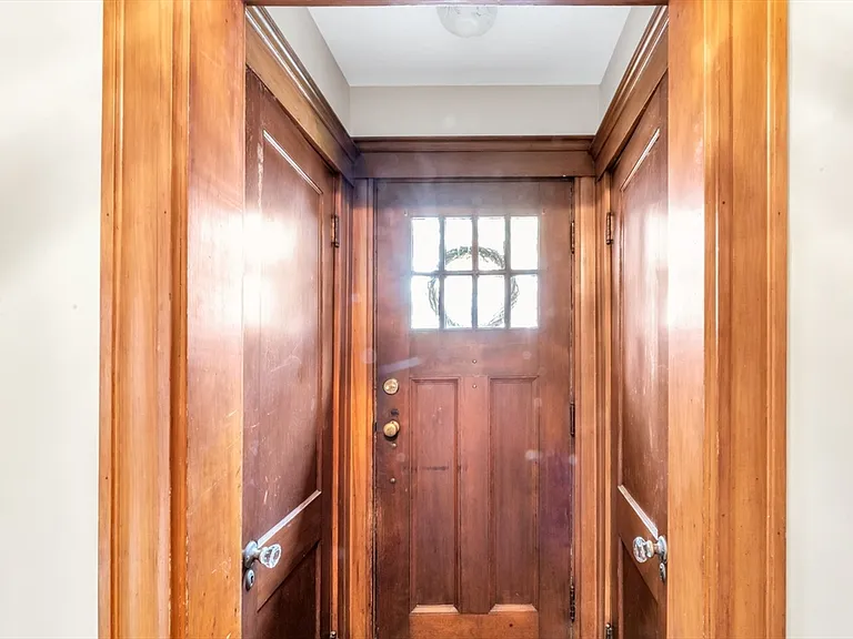 55 Arborough Rd — Photo 12