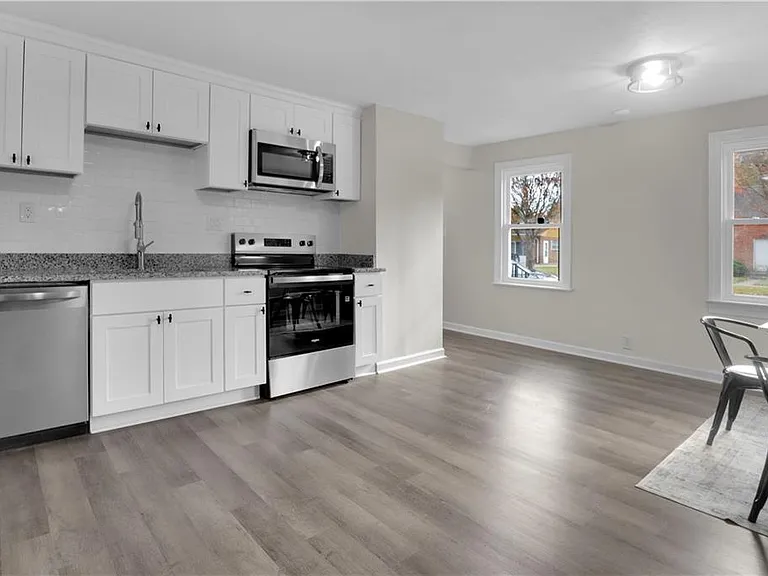 7 E Lewis Rd — Photo 12