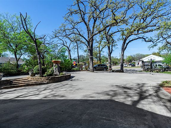 2nd image of 1400 E Shady Grove Rd