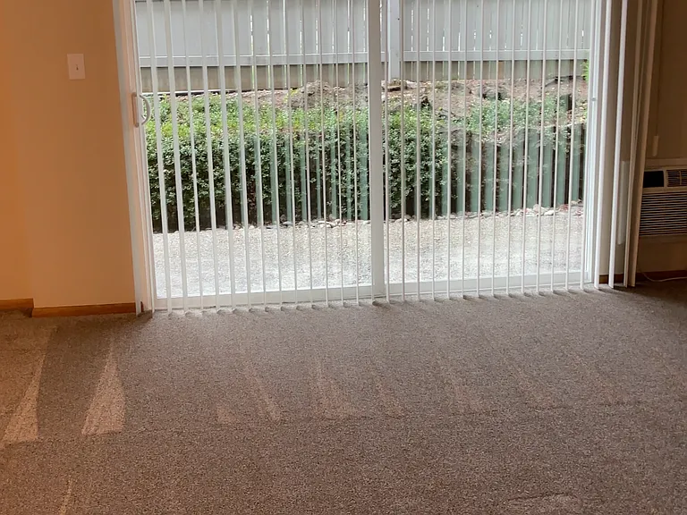 2715 W Euclid Ave #101 — Photo 8