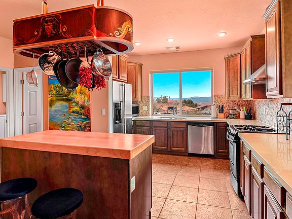 Gourmet Kitchen