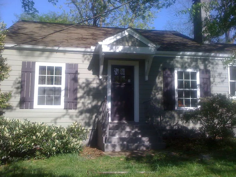 1189 Francis St NW — Photo 6