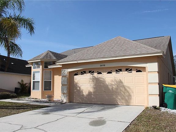 3rd image of 2908 Dickens Cir