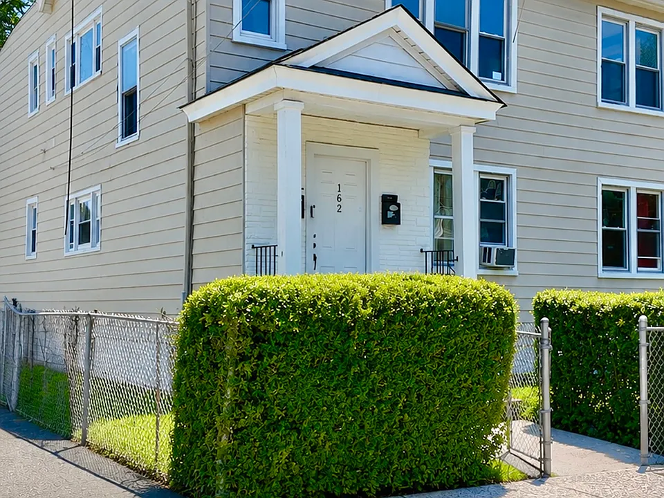 162 W End Ave #2