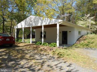 990 Calvert Beach Rd, Saint Leonard, MD 20685