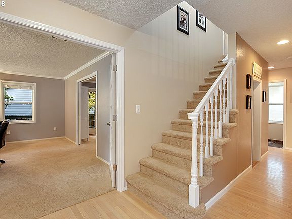 3rd image of 15715 NE 26th St