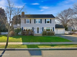 204 Neptune Pl, Sea Girt, NJ 08750