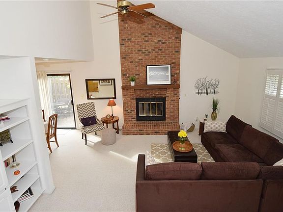 3rd image of 839 Staton Place East Dr