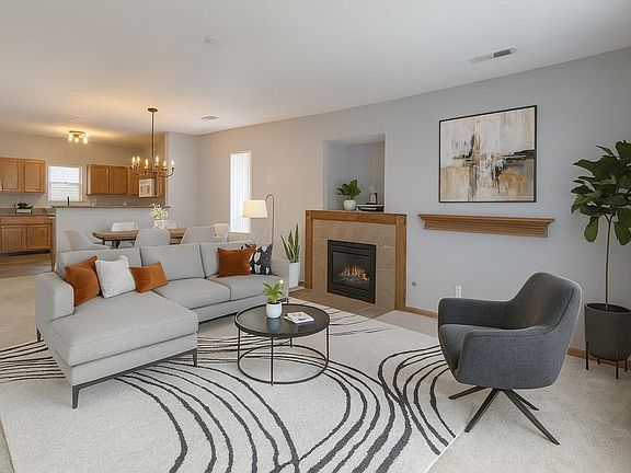 4th image of 731 Swanson St