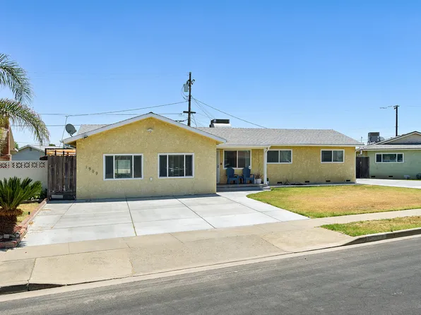 1909 N Waukena Way, Hanford, CA 93230