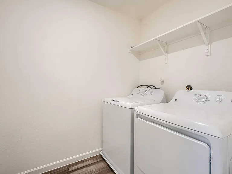 14122 Emeric St — Photo 3