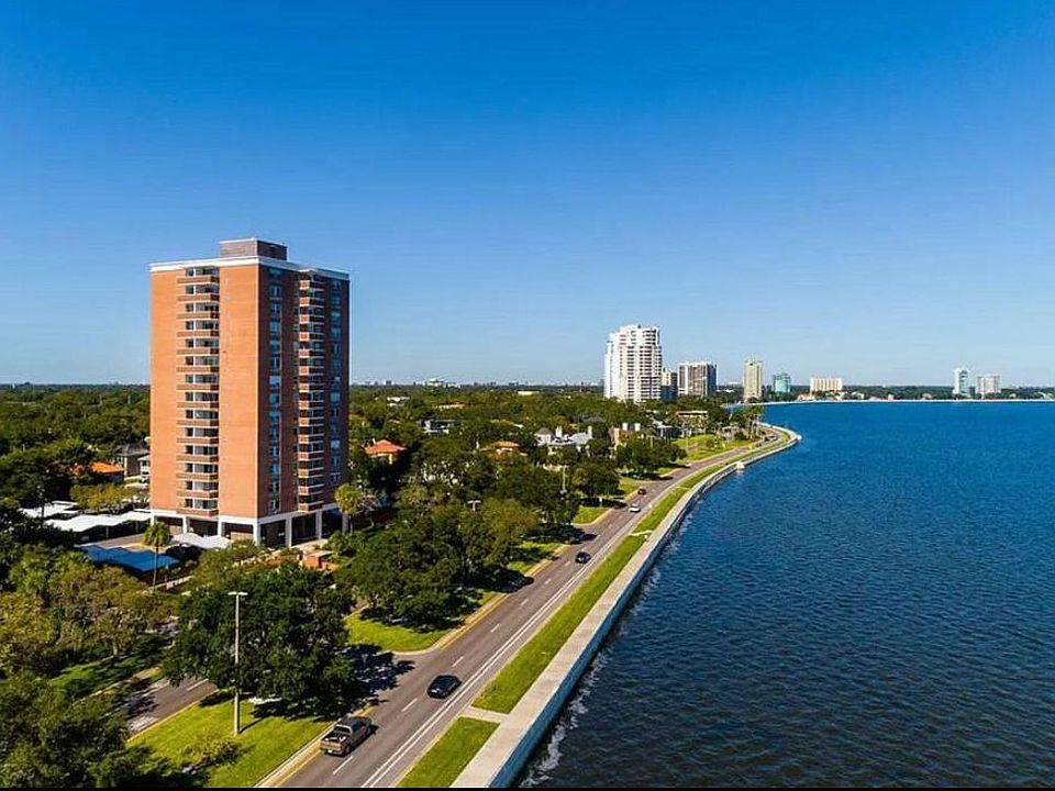 Bayshore Condominium