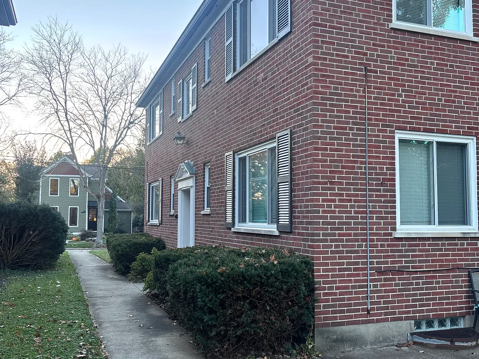 2 bed, $1,299 — Photo 2