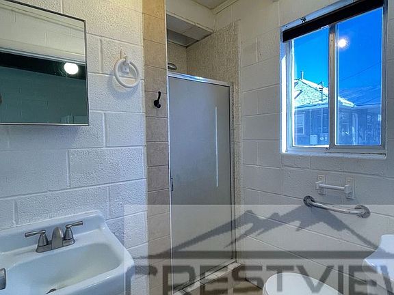 5th image of 365 E Vine St #8