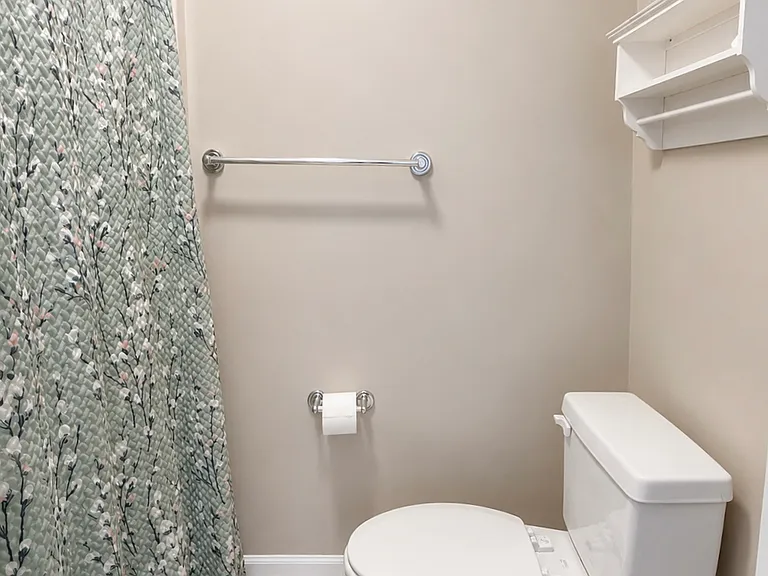 3829 Edinburg Cir — Photo 19