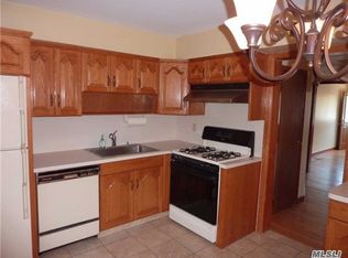 38 Nassau Ave, Glen Cove, NY 11542