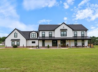 114 McGeehee Rd, Senatobia, MS 38668