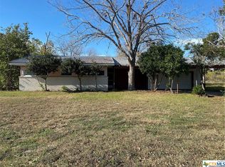 2101 Sam Houston Dr, Victoria, TX 77901