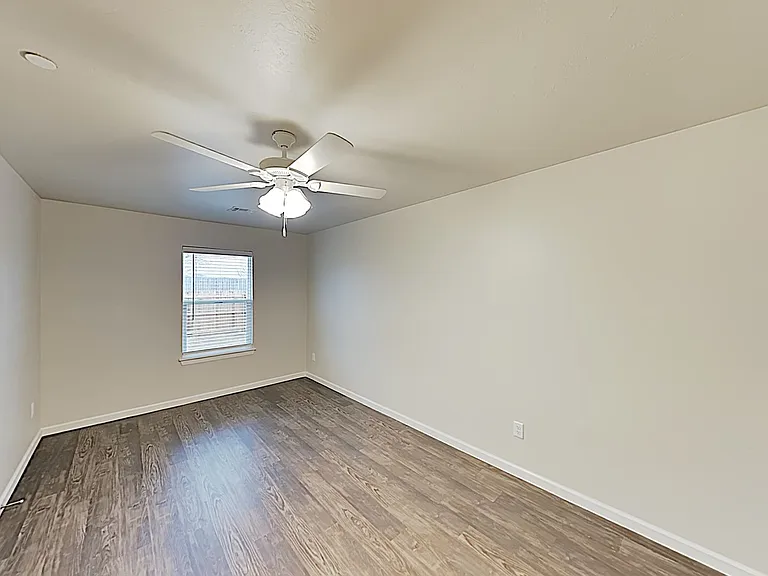 4906 Avion Ct — Photo 9