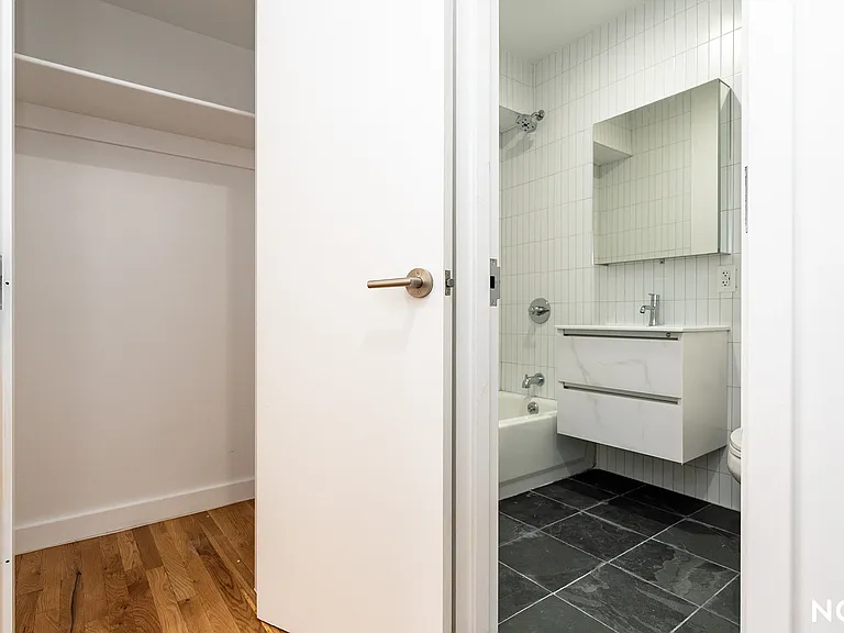 160 Johnson Ave #2B — Photo 15