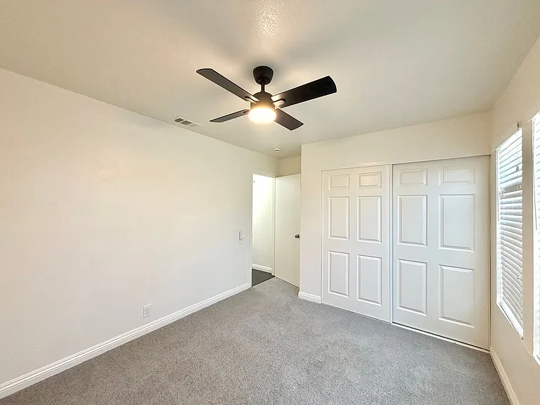6961 Halstead Ave — Photo 9