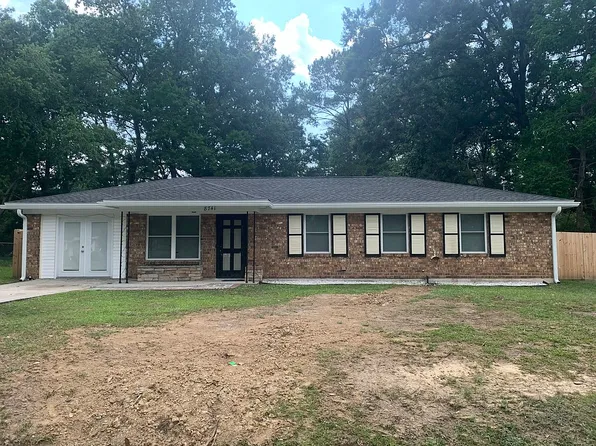 8741 Auburn Dr, North Charleston, SC 29406