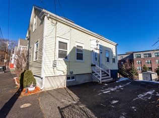 86 Flint St, Salem, MA 01970