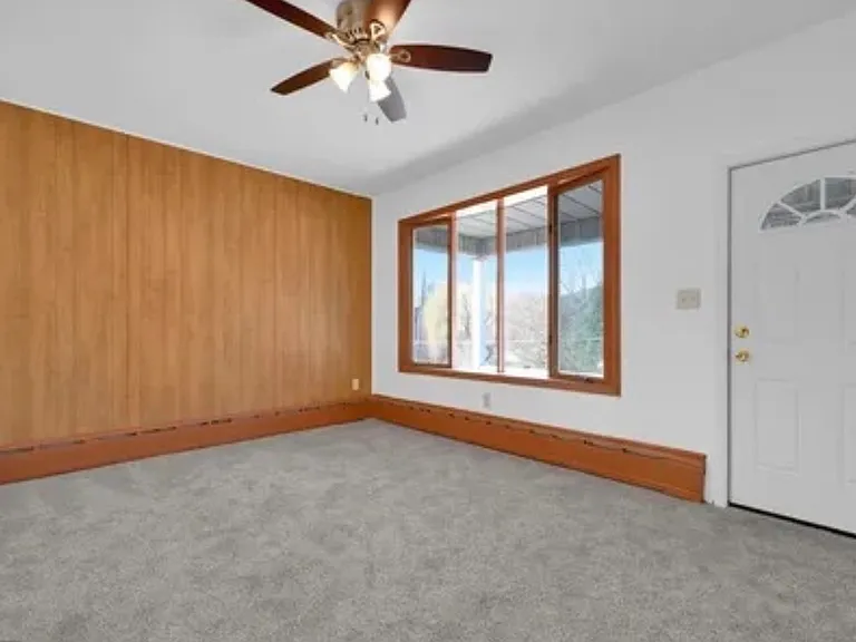 8 N Wolfe St — Photo 12