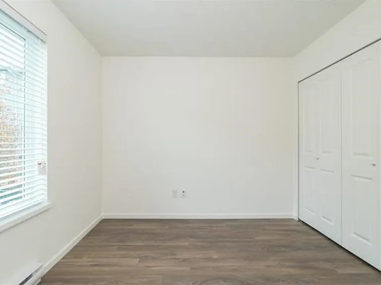 16678 25th Ave #61 — Photo 6