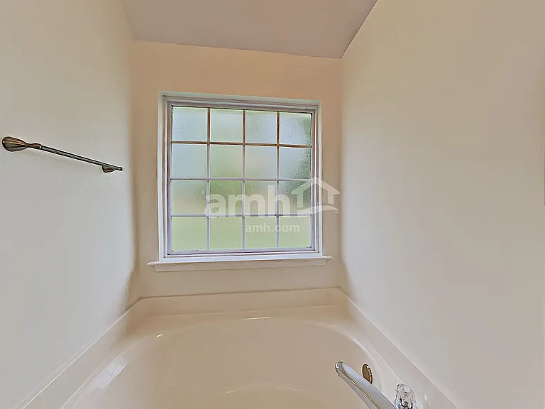 1038 Secretariat Dr — Photo 12
