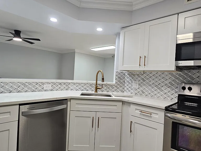 400 Scotia Dr #203 — Photo 66