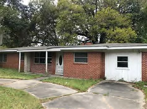 1st image of 139 Yorkshire Dr