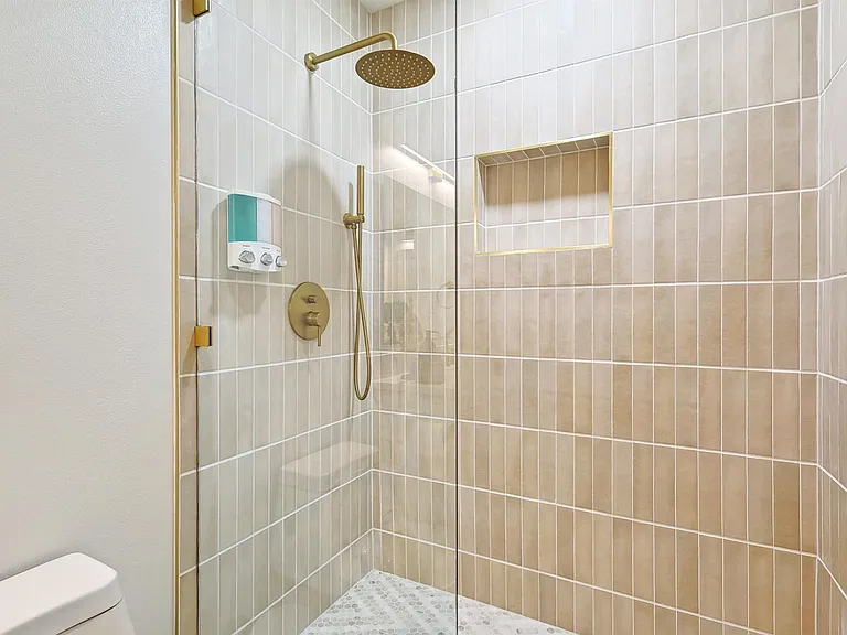 7851 La Cabeza Dr — Photo 32