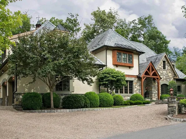 240 White Sulphur Hill Rd, White Sulphur Springs, WV 24986